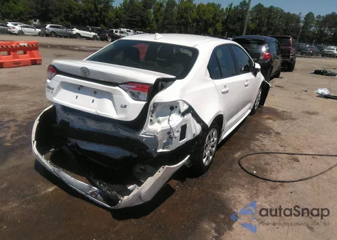 2021 Toyota Corolla Le z USA, uszkodzony, nr VIN JTDEPMAE0MJ121565